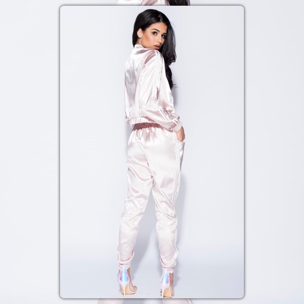 🆑 Satin Tracksuit Jacket (See “Bottoms” 4 Pants) - Picture 4 of 8